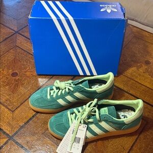 Adidas Women’s Handball Spezial Green Sneakers size 8.